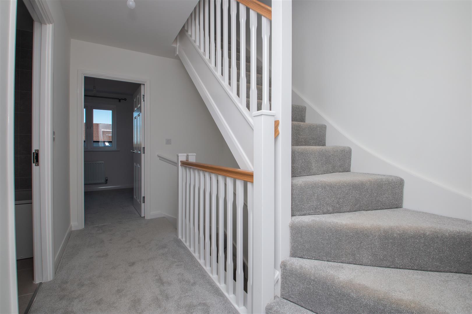 Parda Alpina Drive, Whitehouse, Milton Keynes